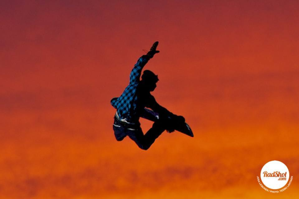 grab-method-snowboard